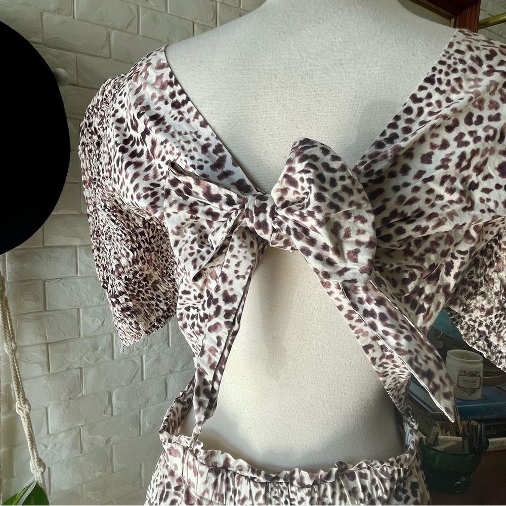 Sea New York Calla Cheetah Smocked V-Neck Jumpsuit Size 8 - Picture 12 of 15